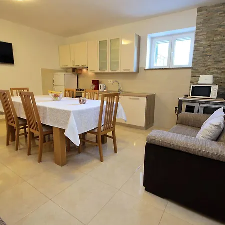 Casa de Férias Bili Dvori By Interhome