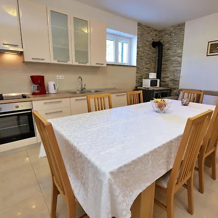 Casa de Férias Bili Dvori By Interhome